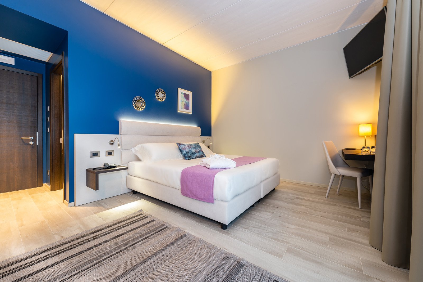 Vision Hotel