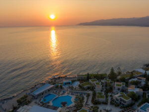 nana-golden-beach-3 3