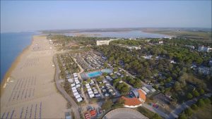 ✪ Flug über Bibione Pineda mit Yuneek Typhoon H Drohne in HD ✪  Coco J