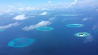 Seaplane flight over North Male (Kaafu) atoll 4k - no 3