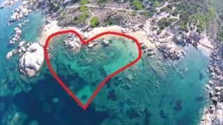 Flying over spiaggia del cuore talmone punta don diego palau sardegna drone