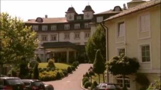 Hotel Schloss Seefels - Das Hotel - Deutsch