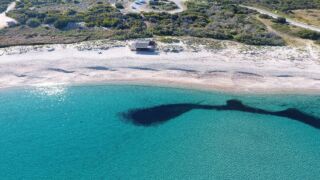 Sardegna Isola Rossa e Marinedda viste dal drone.
