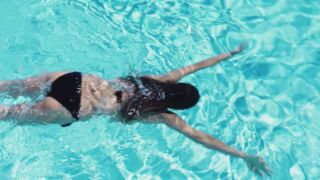 Therme Meran im Sommer - Terme Merano in estate