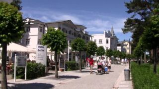 Rügen - Strandpromenade in Binz